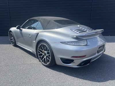 2015 Porsche 911 2dr Cabriolet Turbo