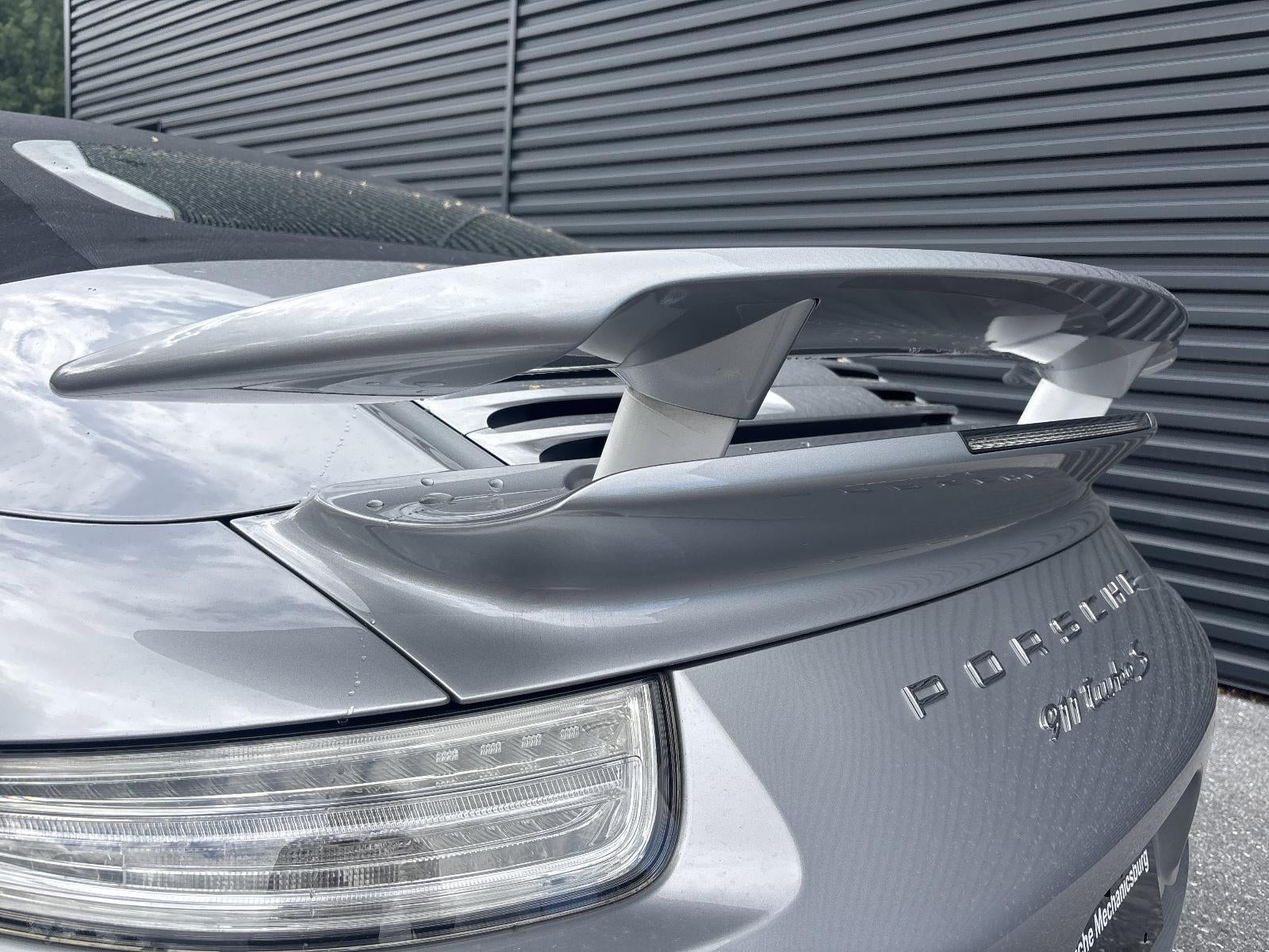 2015 Porsche 911 2dr Cabriolet Turbo