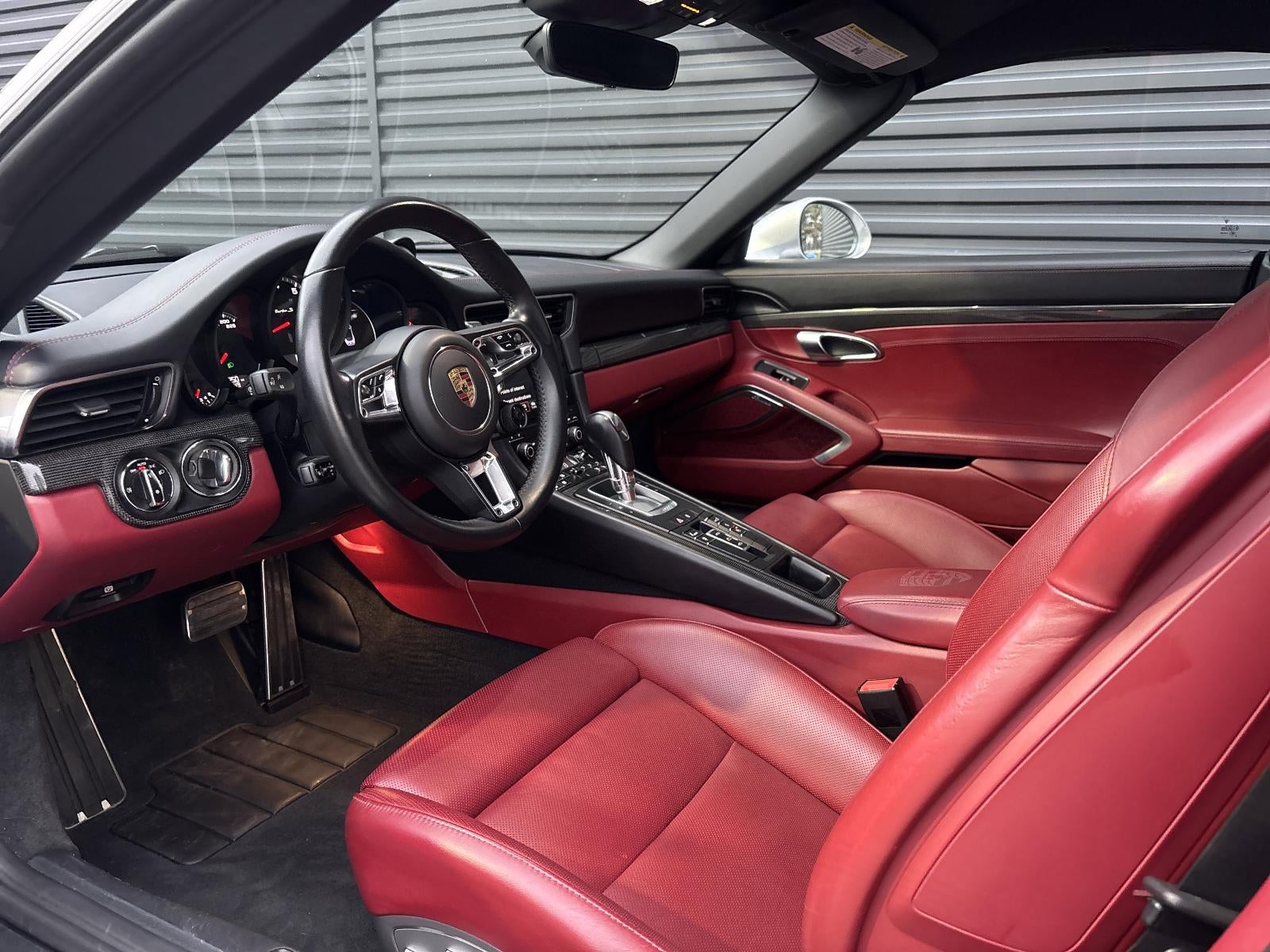 2019 Porsche 911 Turbo S Cabriolet