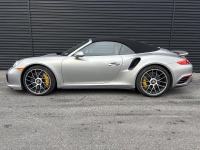 2019 Porsche 911 Turbo S Cabriolet