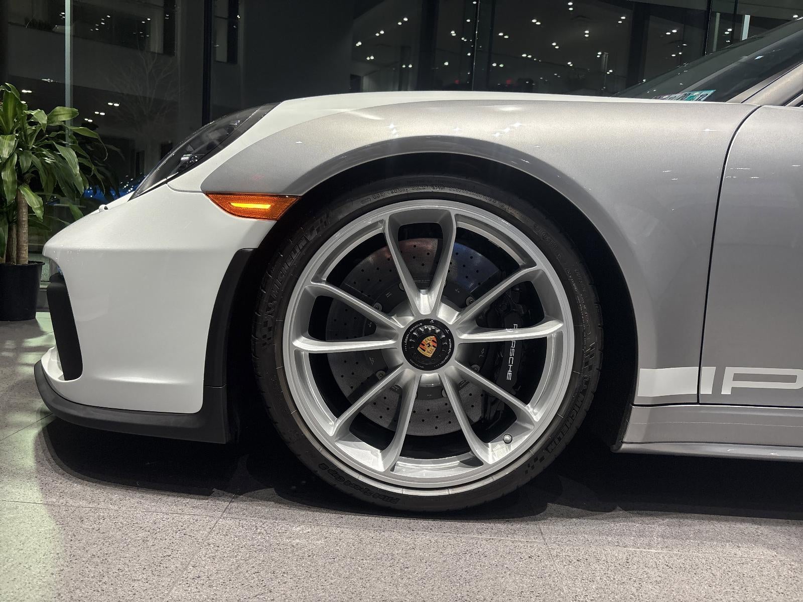 2019 Porsche 911 Speedster Cabriolet