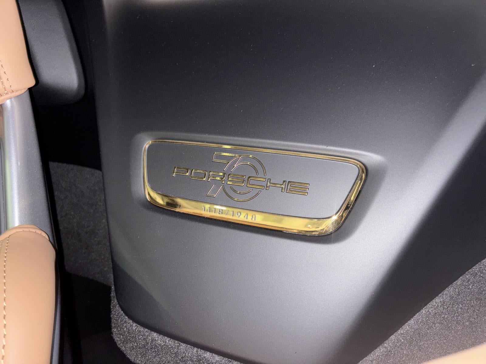 2019 Porsche 911 Speedster Cabriolet