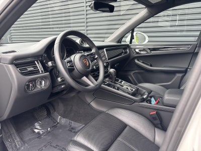 2025 Porsche Macan T AWD