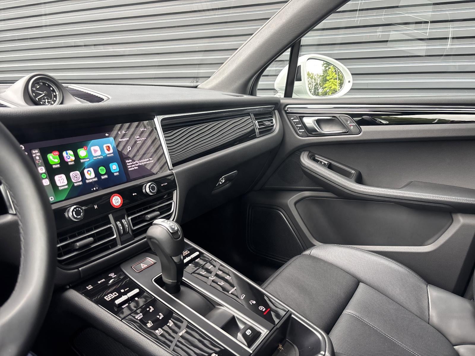 2025 Porsche Macan T AWD