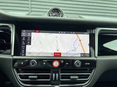 2025 Porsche Macan T AWD