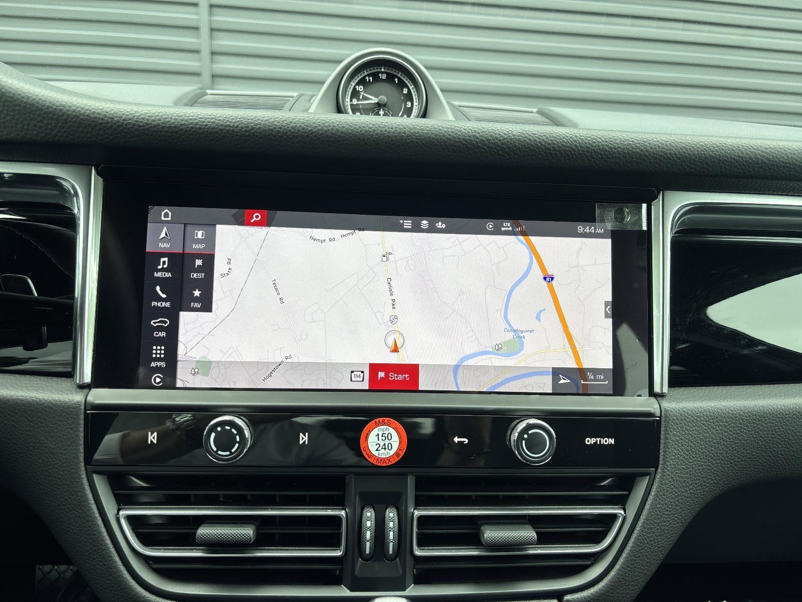 2025 Porsche Macan T AWD