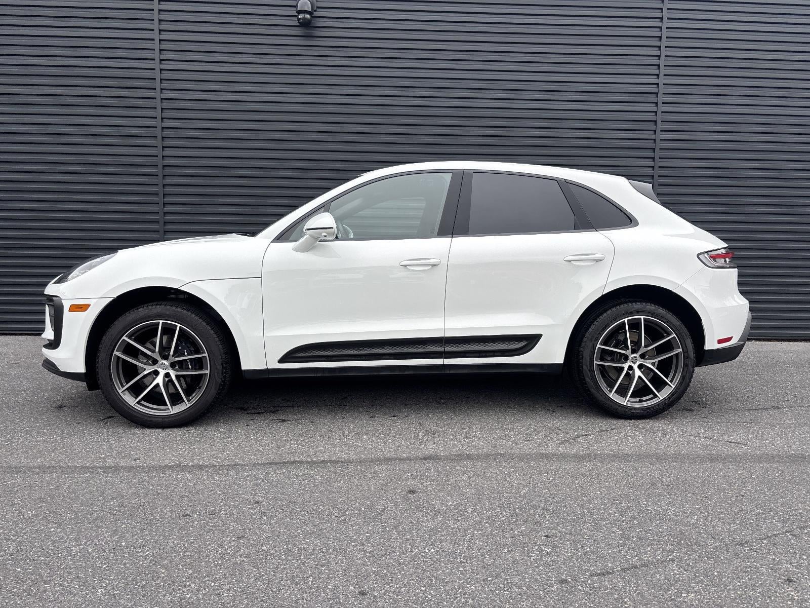 2025 Porsche Macan T AWD