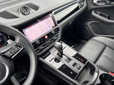 2025 Porsche Macan T AWD