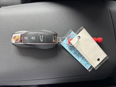 2025 Porsche Macan T AWD