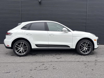 2025 Porsche Macan T AWD