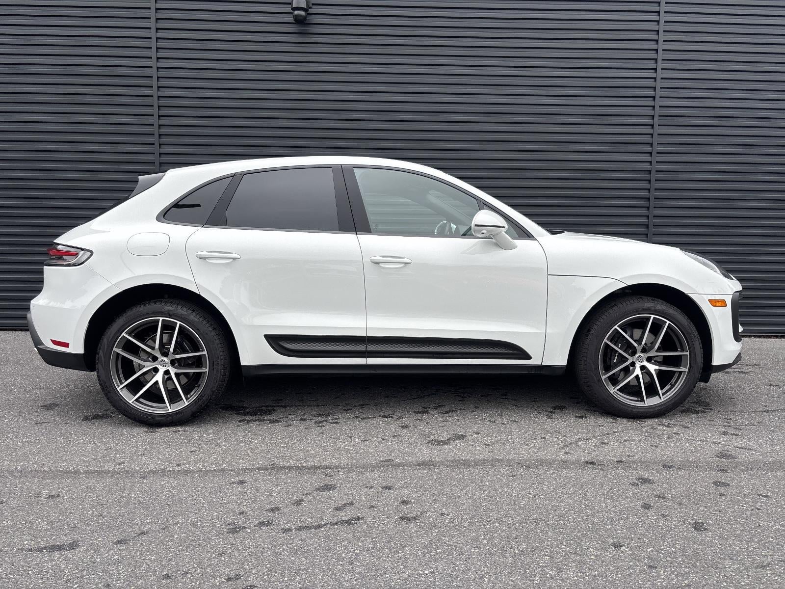 2025 Porsche Macan T AWD