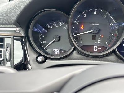 2025 Porsche Macan AWD