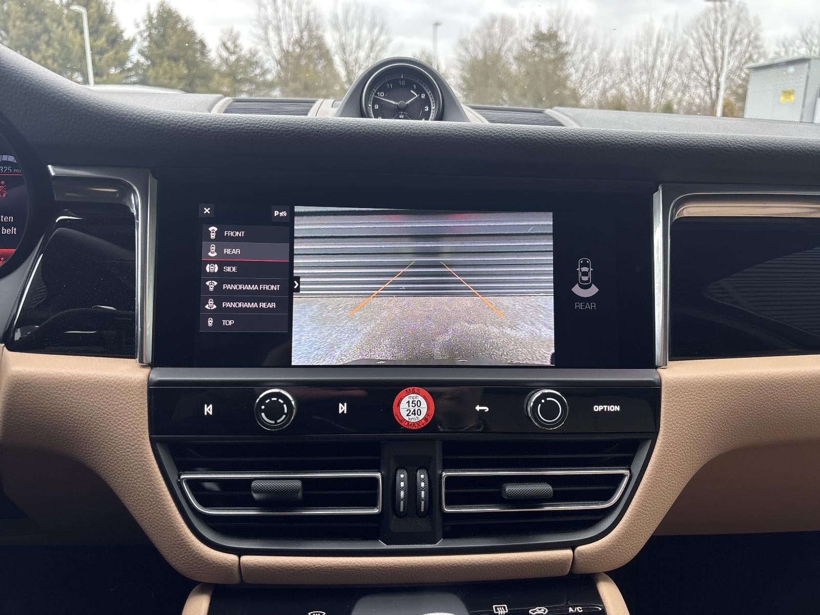 2025 Porsche Macan AWD