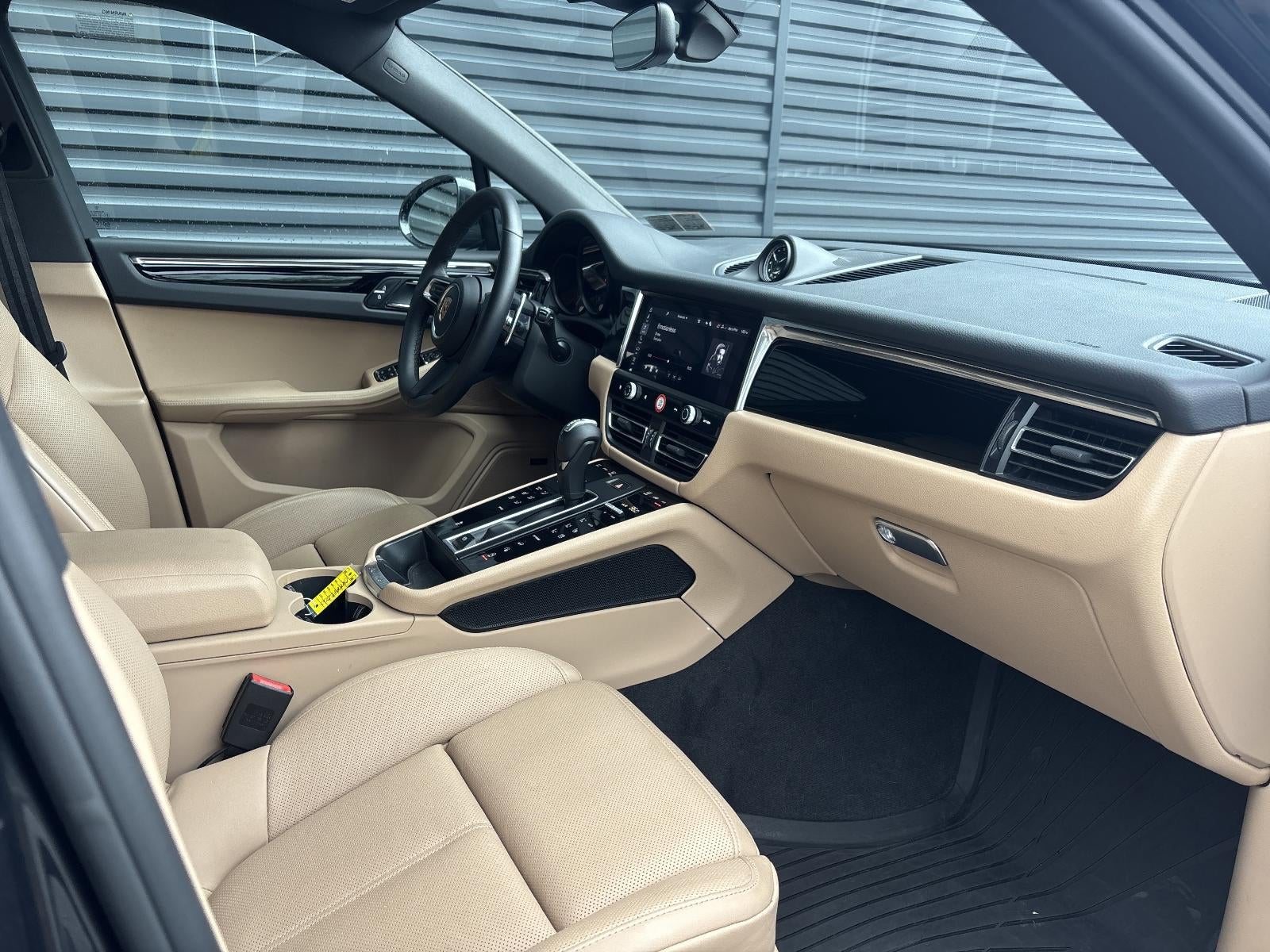 2025 Porsche Macan AWD