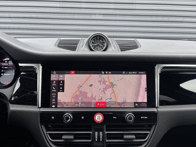 2024 Porsche Macan AWD