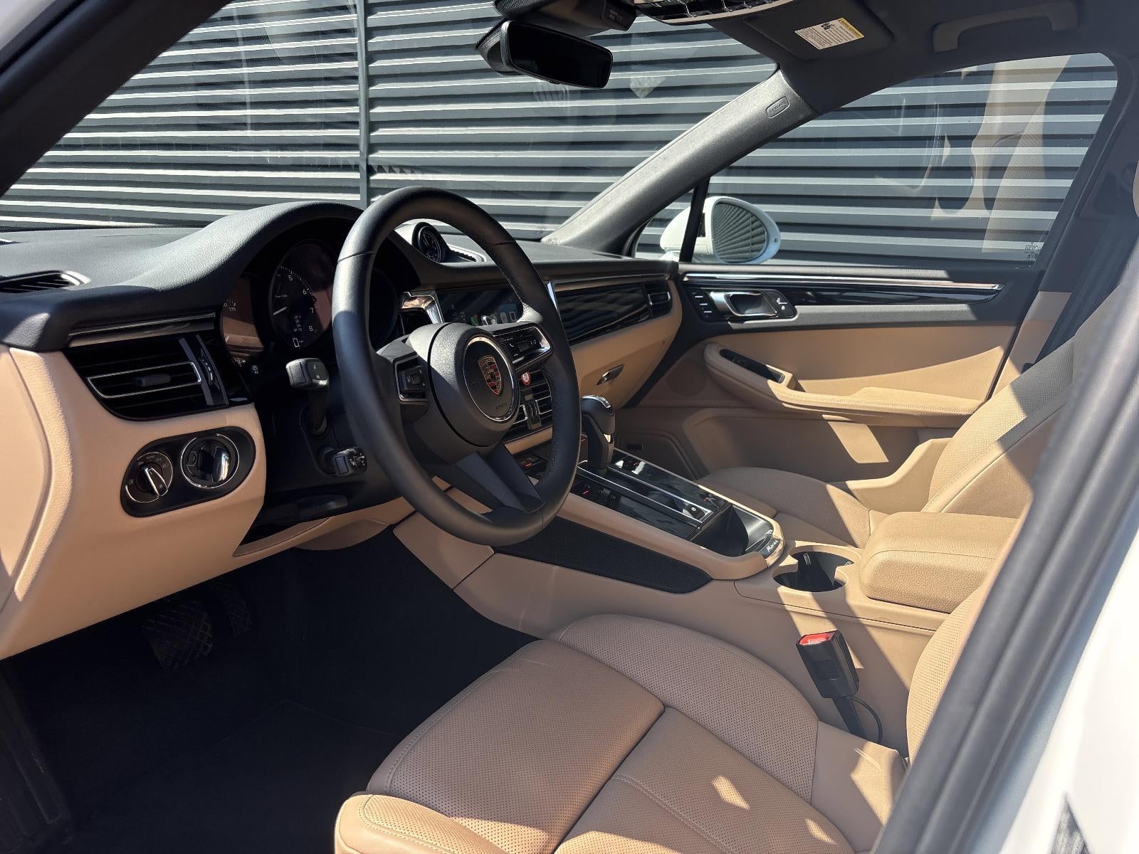 2025 Porsche Macan T AWD