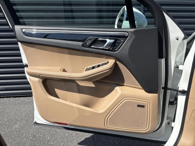 2025 Porsche Macan T AWD