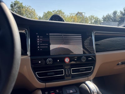 2025 Porsche Macan T AWD