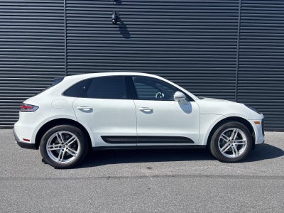 2025 Porsche Macan T AWD