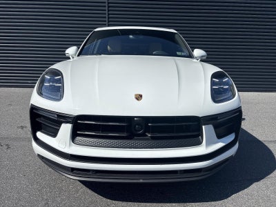 2025 Porsche Macan T AWD