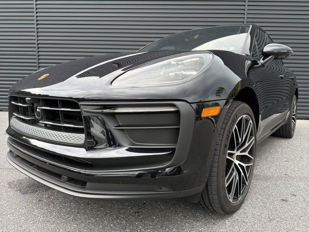 2026 Porsche Macan AWD
