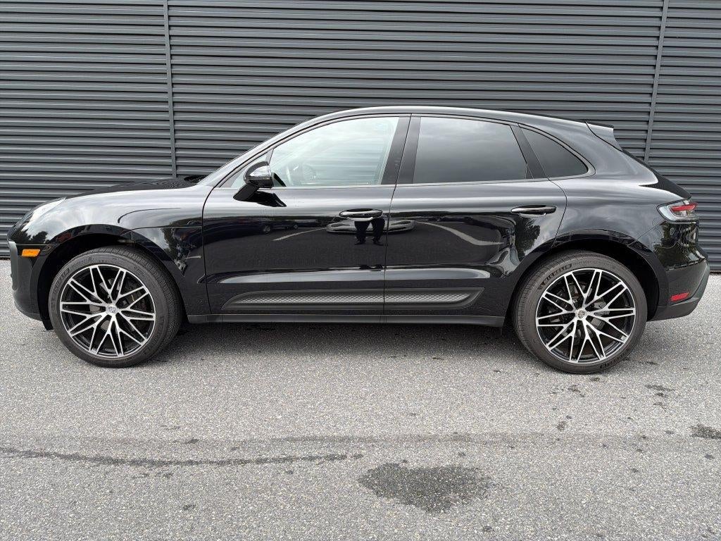 2026 Porsche Macan AWD