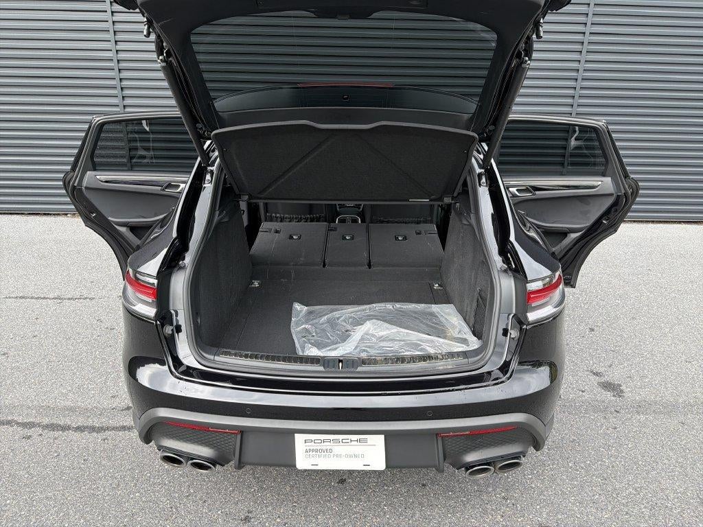 2026 Porsche Macan AWD
