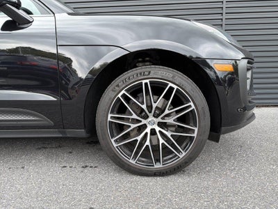2026 Porsche Macan AWD