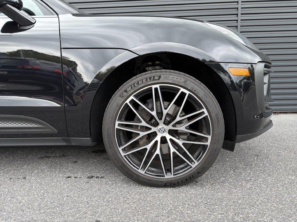 2026 Porsche Macan AWD