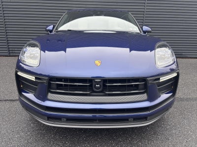 2025 Porsche Macan AWD