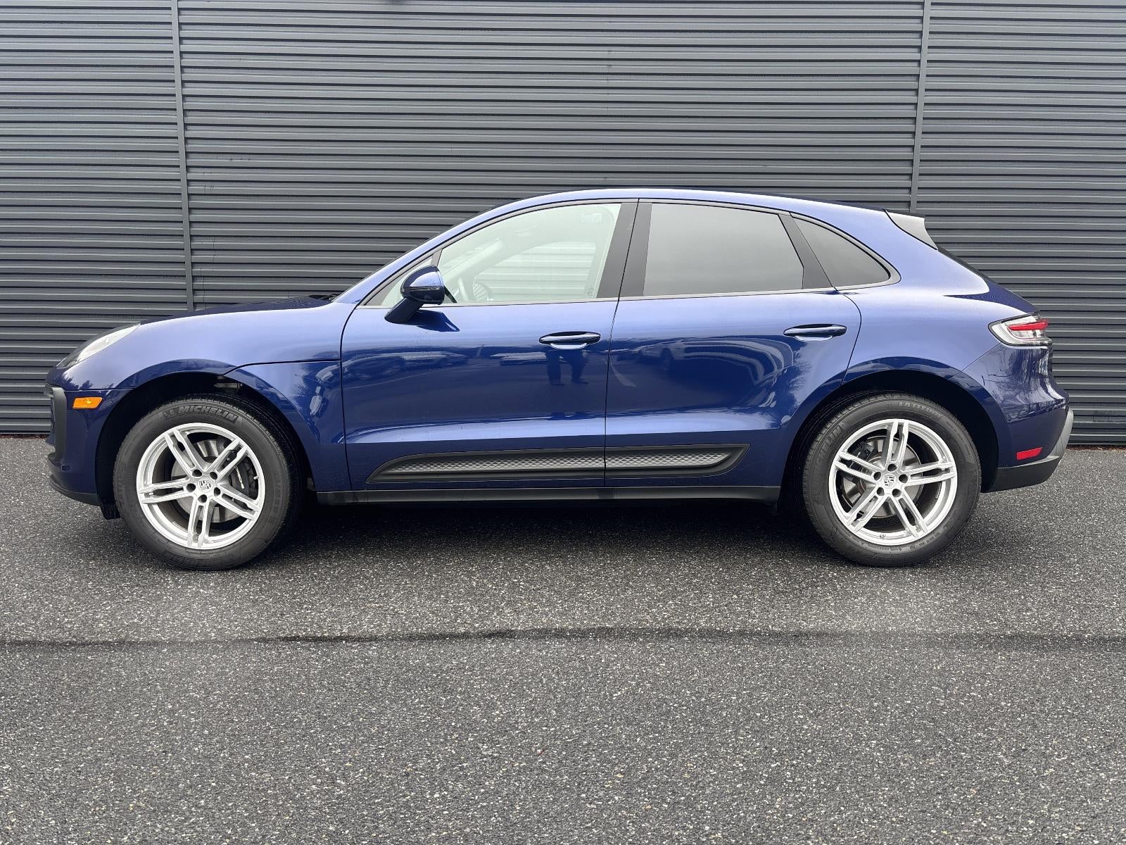2025 Porsche Macan AWD