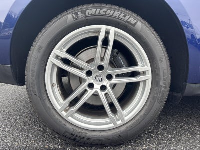 2025 Porsche Macan AWD