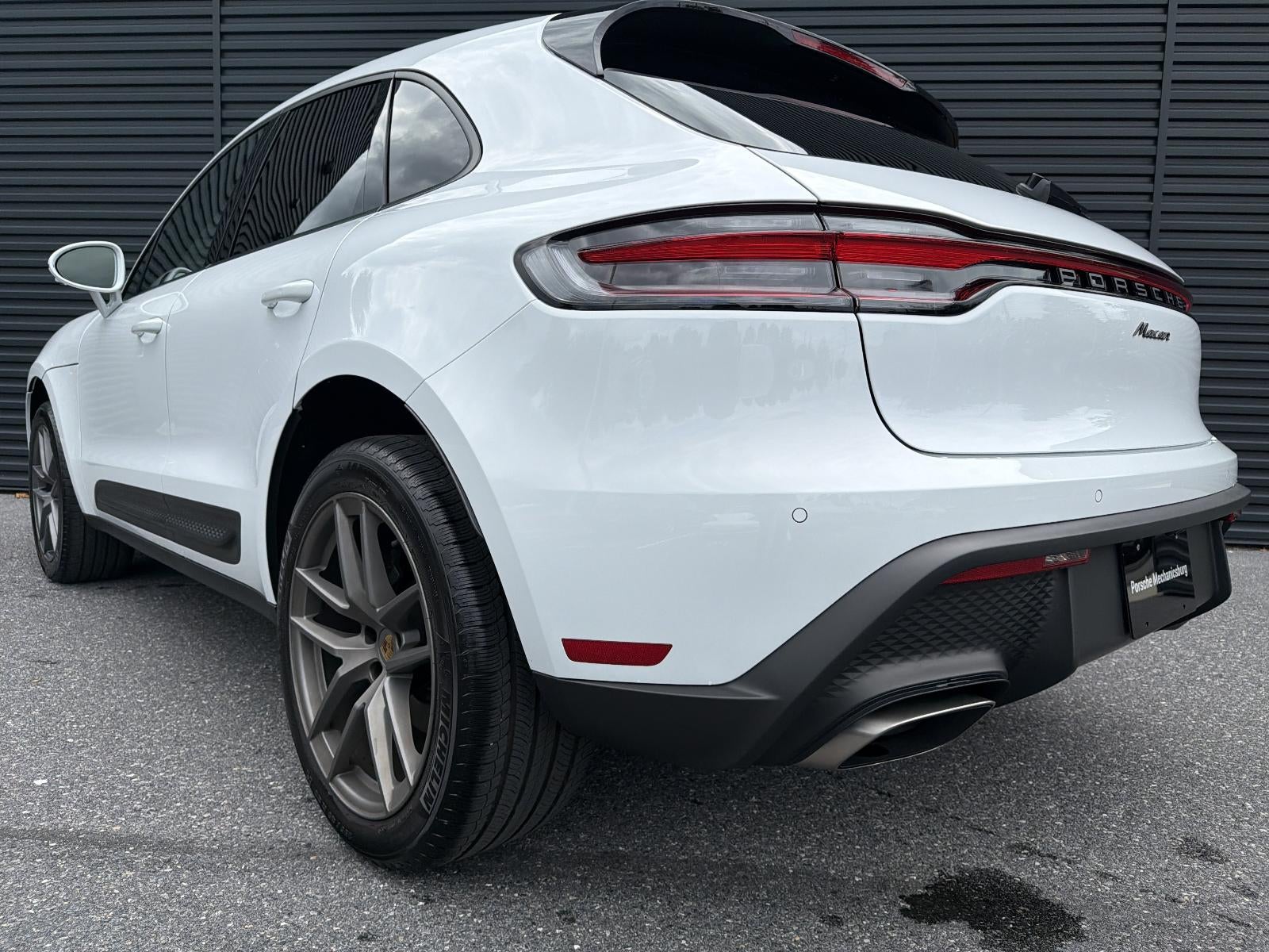 2026 Porsche Macan AWD