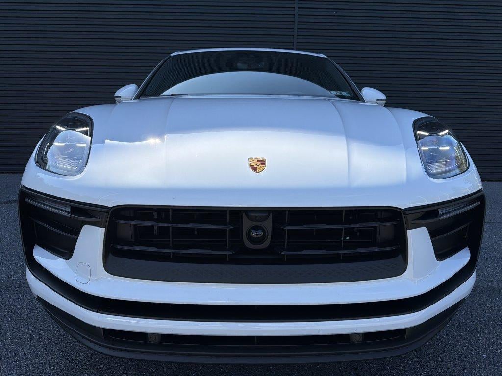2026 Porsche Macan AWD