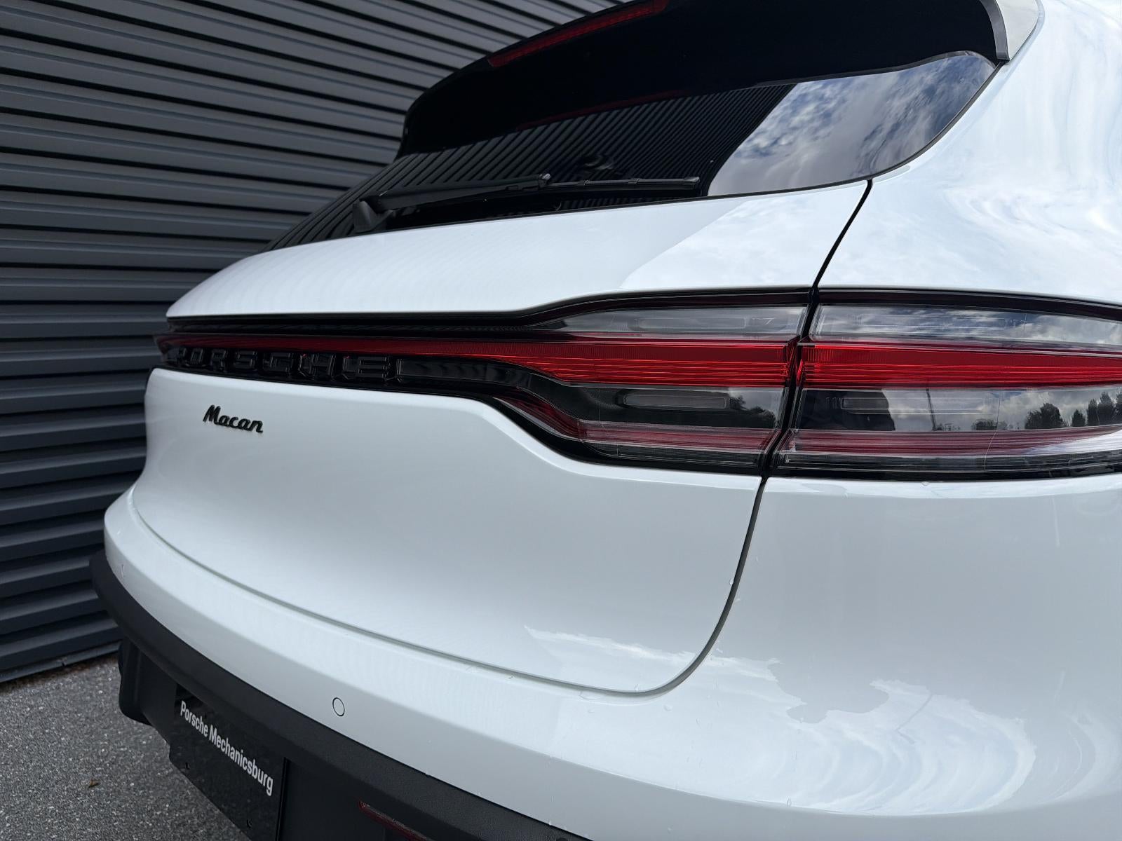 2026 Porsche Macan AWD
