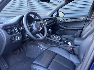 2026 Porsche Macan AWD