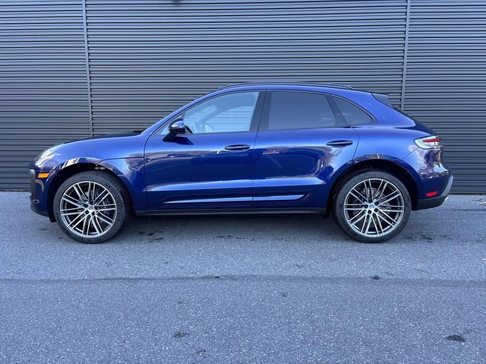 2026 Porsche Macan AWD