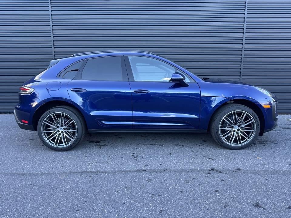 2026 Porsche Macan AWD