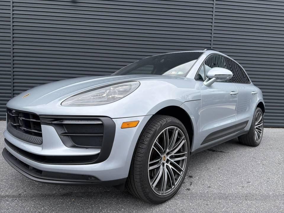 2026 Porsche Macan AWD
