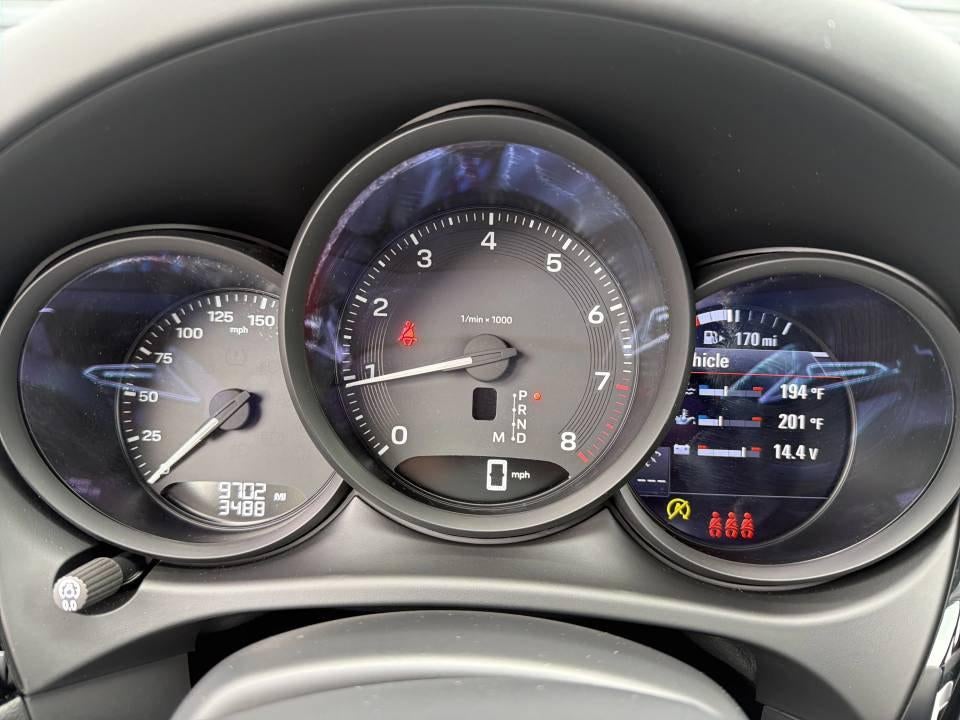 2026 Porsche Macan AWD