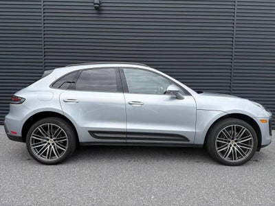 2026 Porsche Macan AWD