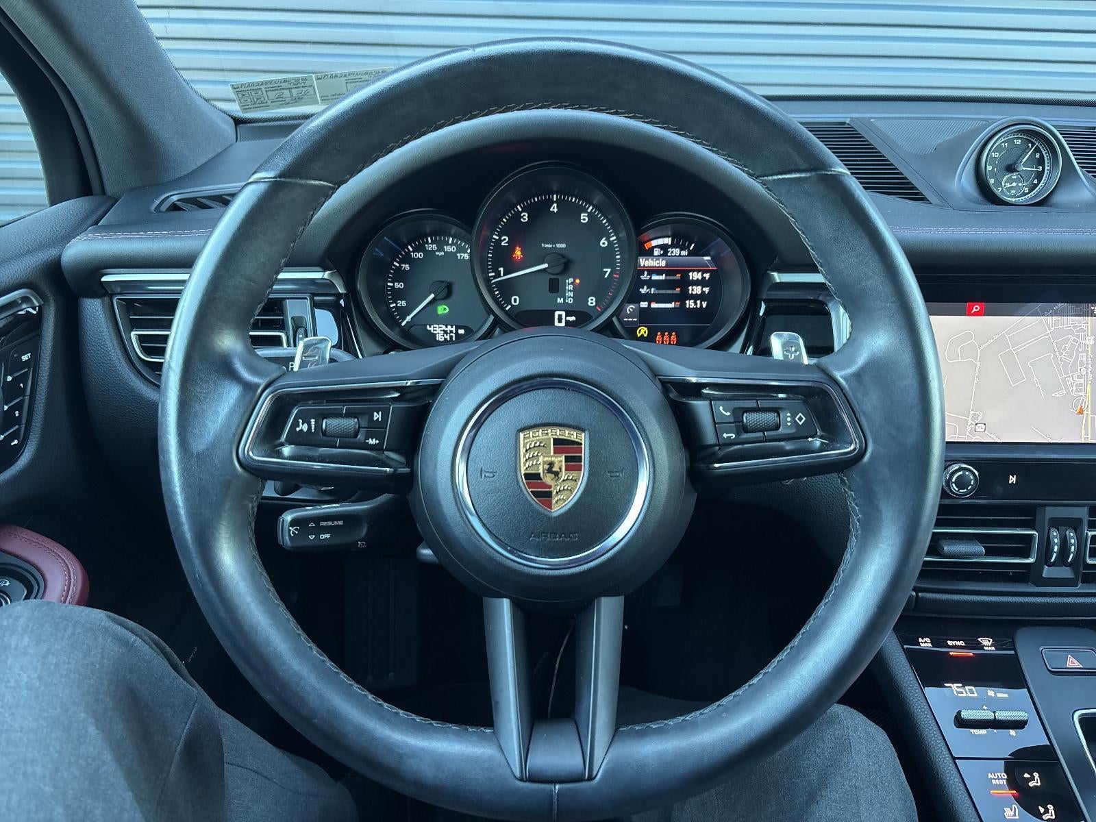 2022 Porsche Macan AWD