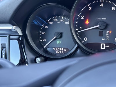 2022 Porsche Macan AWD