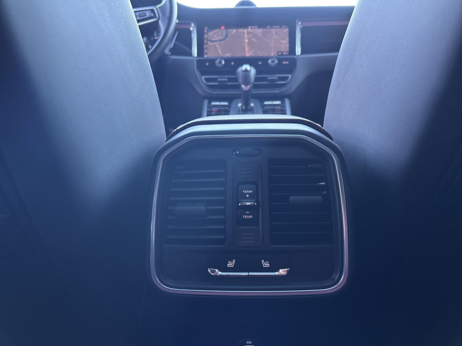 2022 Porsche Macan AWD