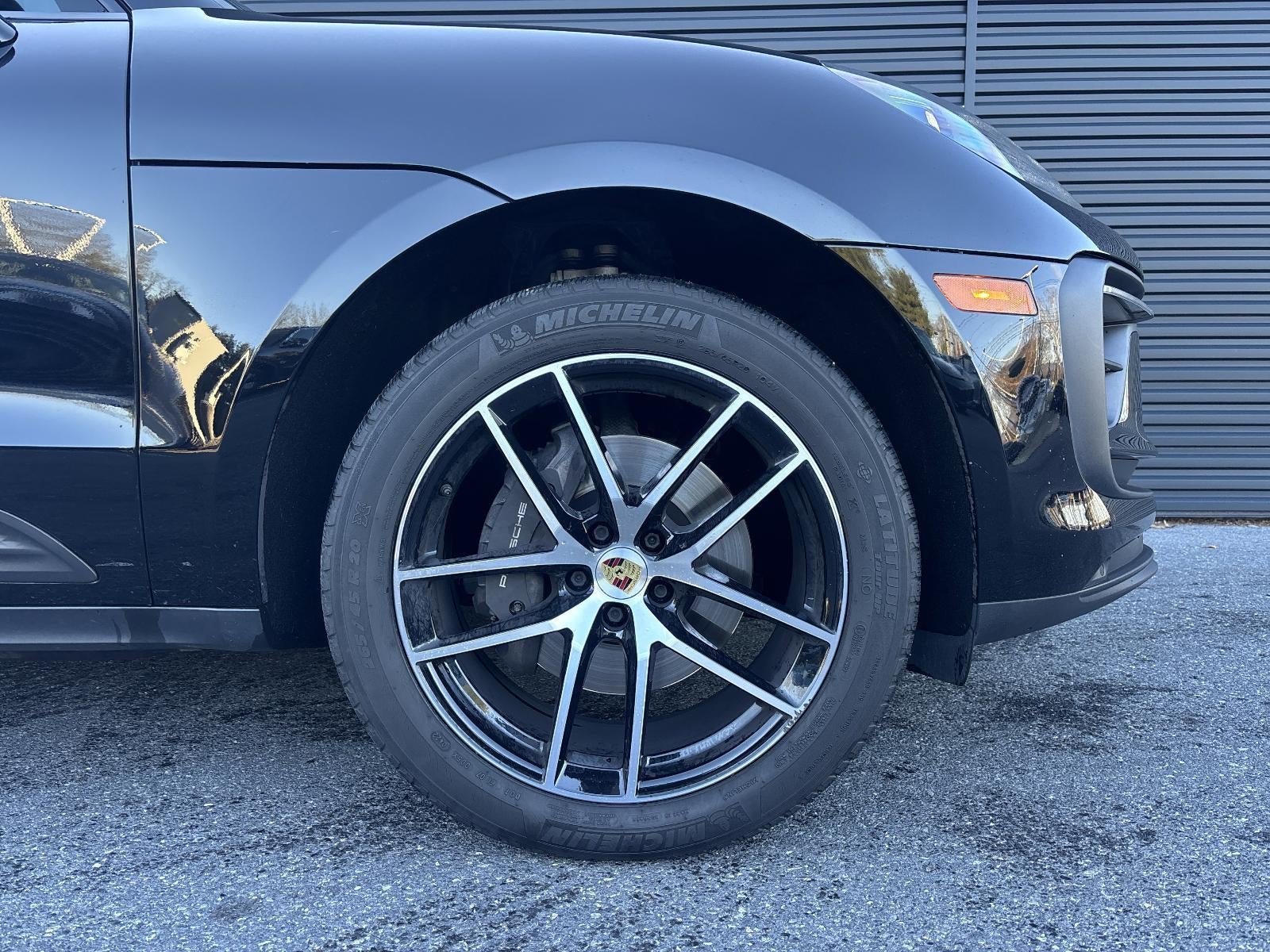 2022 Porsche Macan AWD