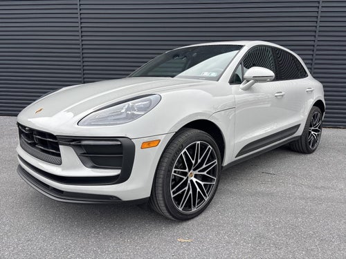 2025 Porsche Macan AWD