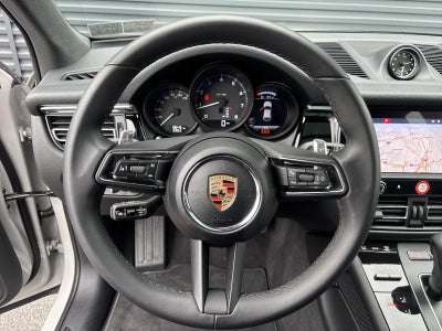 2025 Porsche Macan AWD