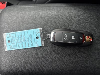 2025 Porsche Macan AWD