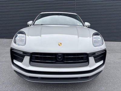 2025 Porsche Macan AWD