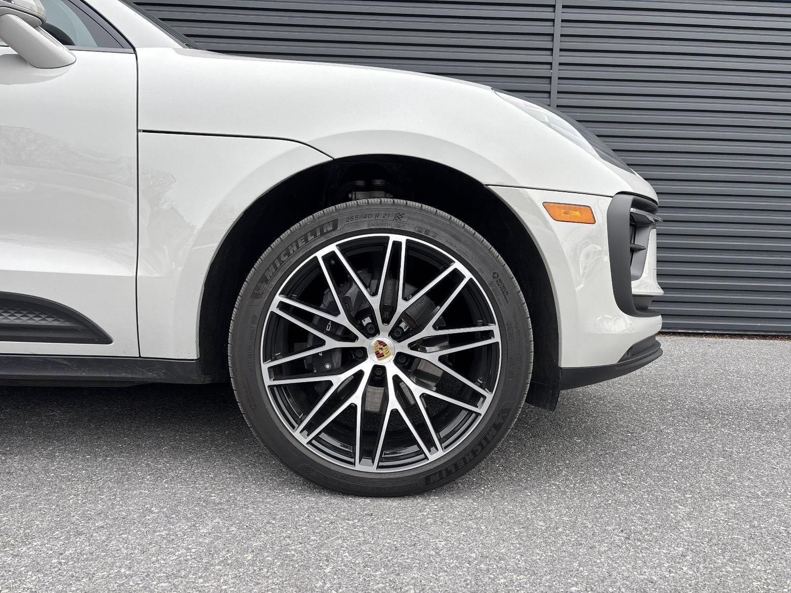 2025 Porsche Macan AWD